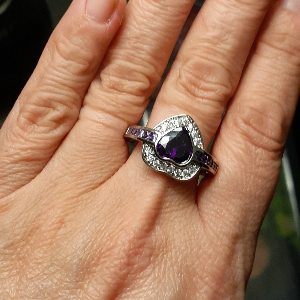 Heart Shaped Amethyst and Topaz Ring - Picture 7 of 10